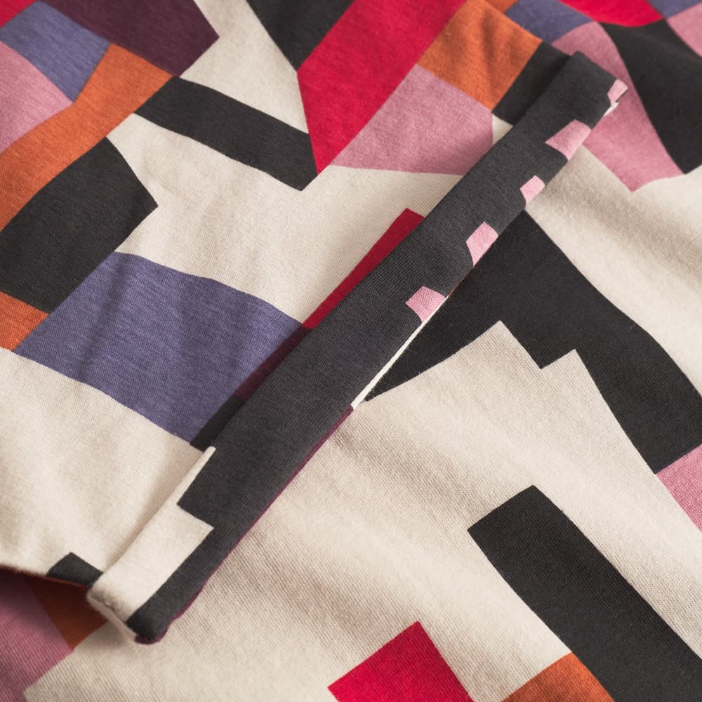 T-shirt Visby Abstract Chaos Multi Color