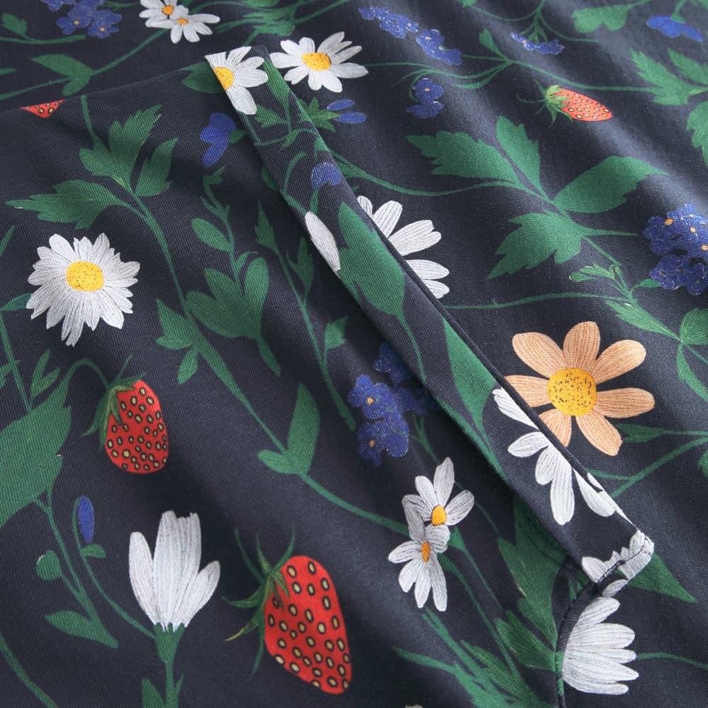 T-shirt Visby Strawberry Field Black