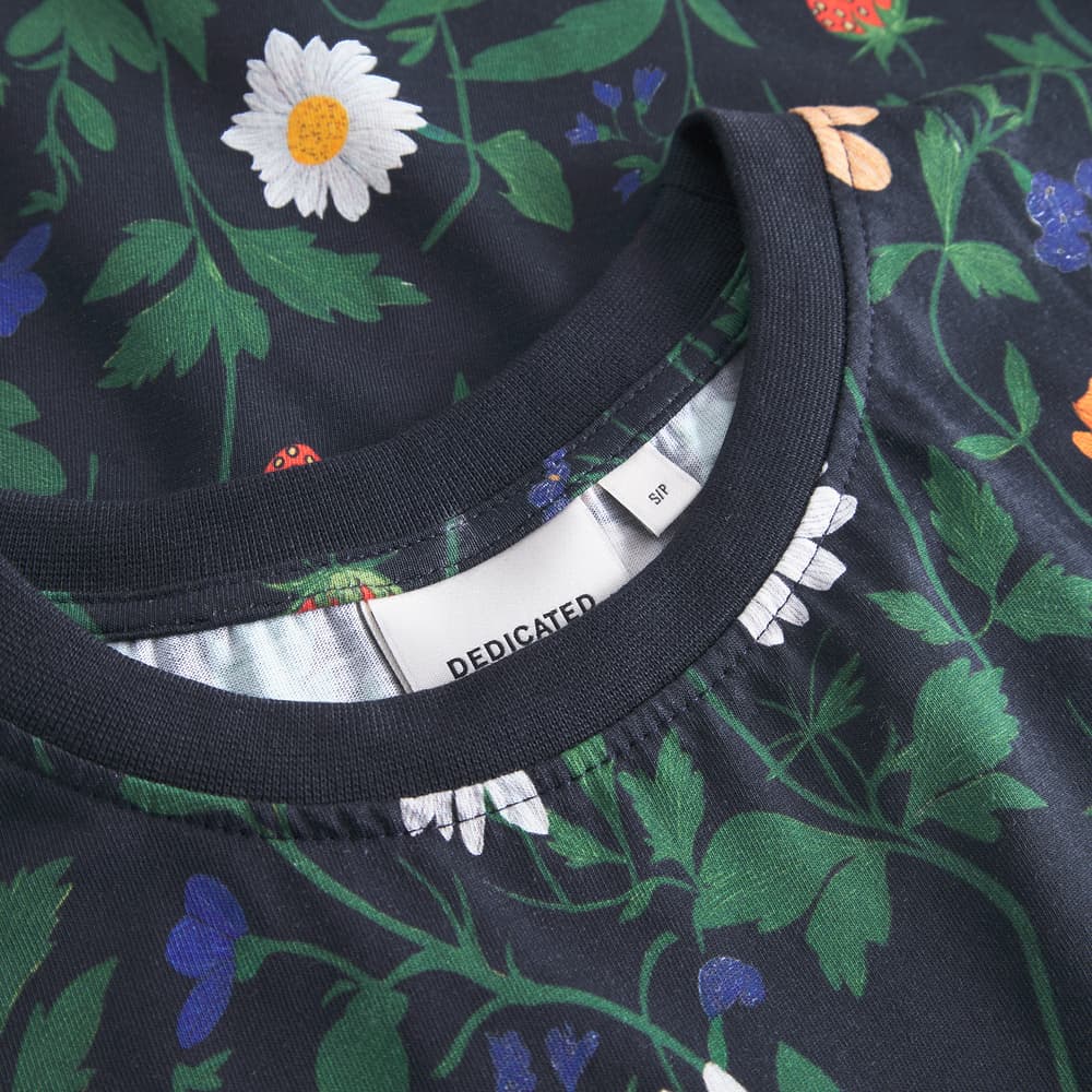 T-shirt Visby Strawberry Field Black