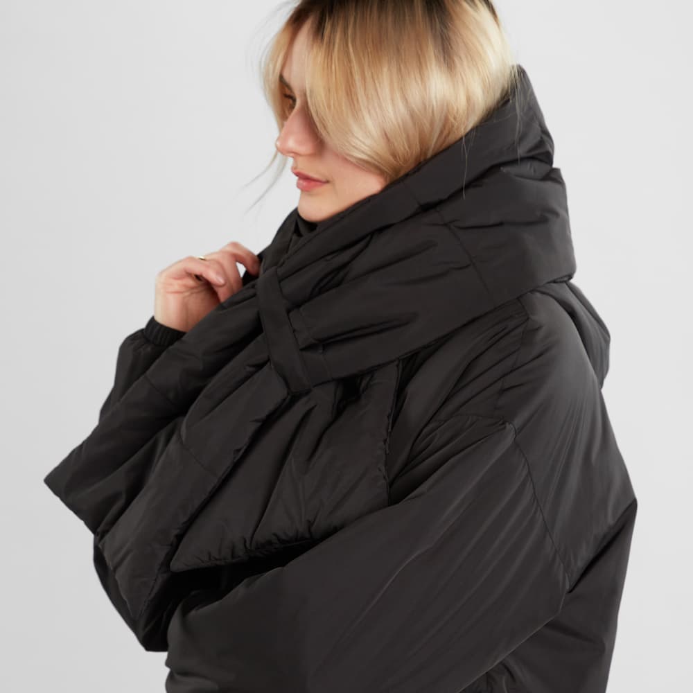 Puffer Scarf Pajala Black