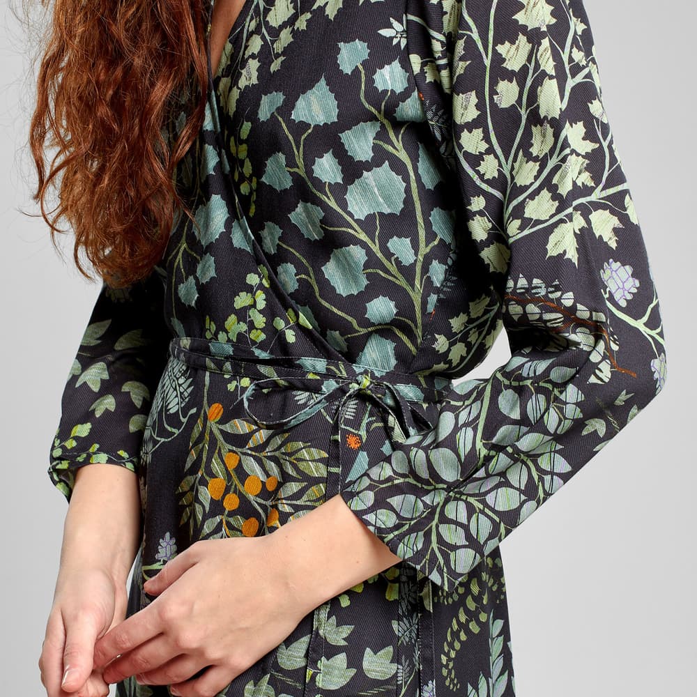 Wrap Dress Smygehuk Botanical Quilt Black