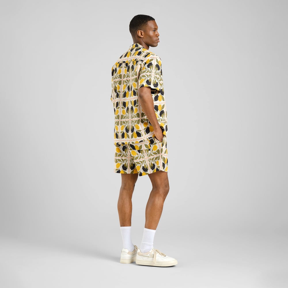 Shorts Essingen Lemon Tiles Oat White