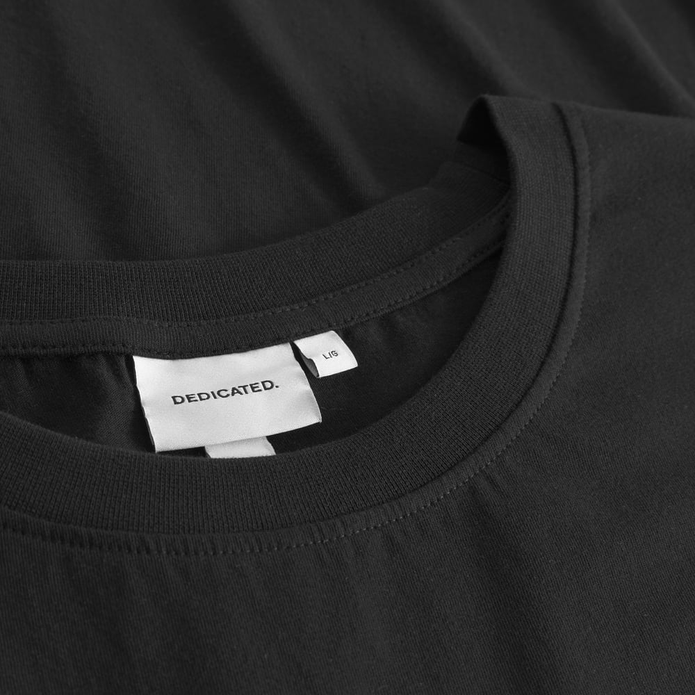 T-shirt Stockholm Love Not Camping Black