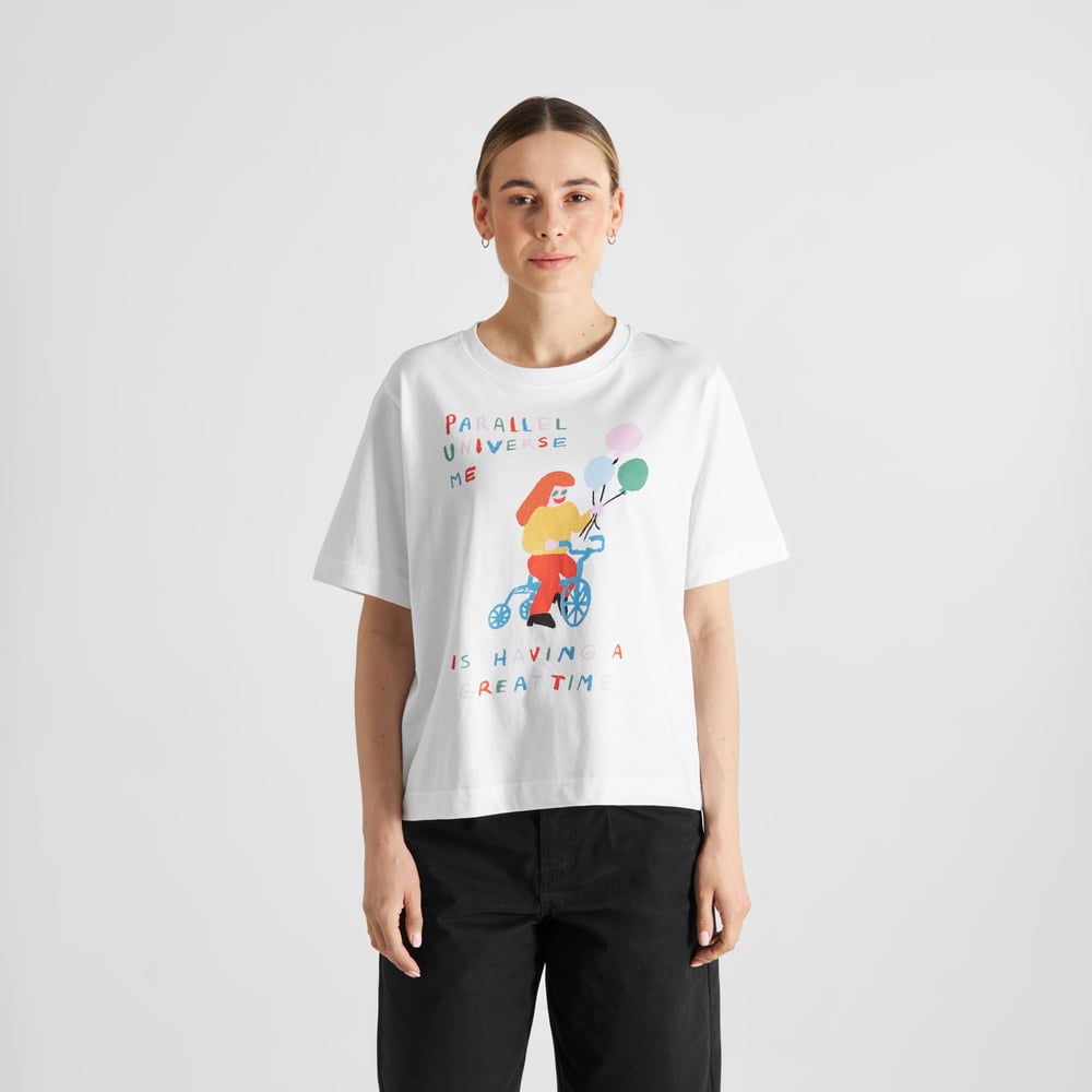 T-shirt Vadstena Parallel Universe White