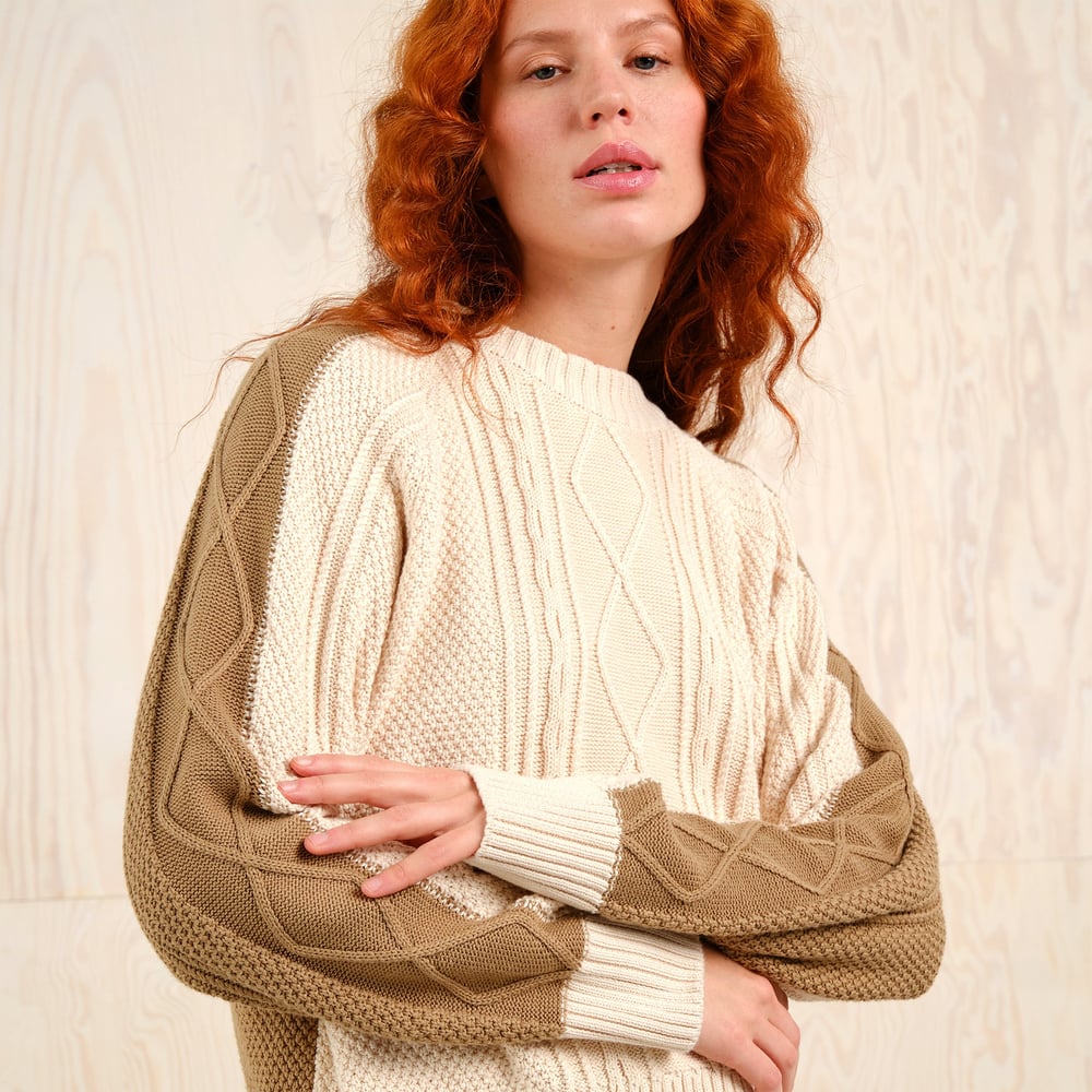 Sweater Husie Cable Knit Vanilla White/Kelp Beige