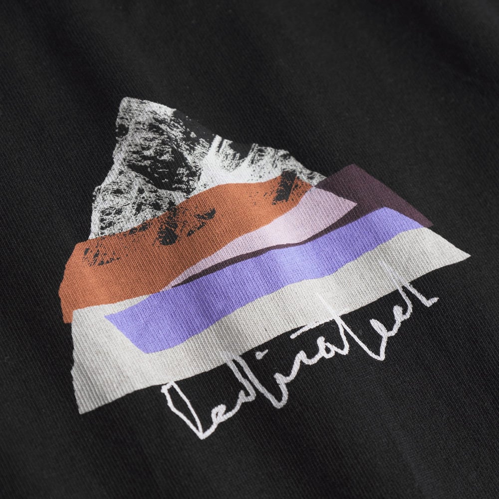 T-shirt Stockholm Cut Out Mountain Black