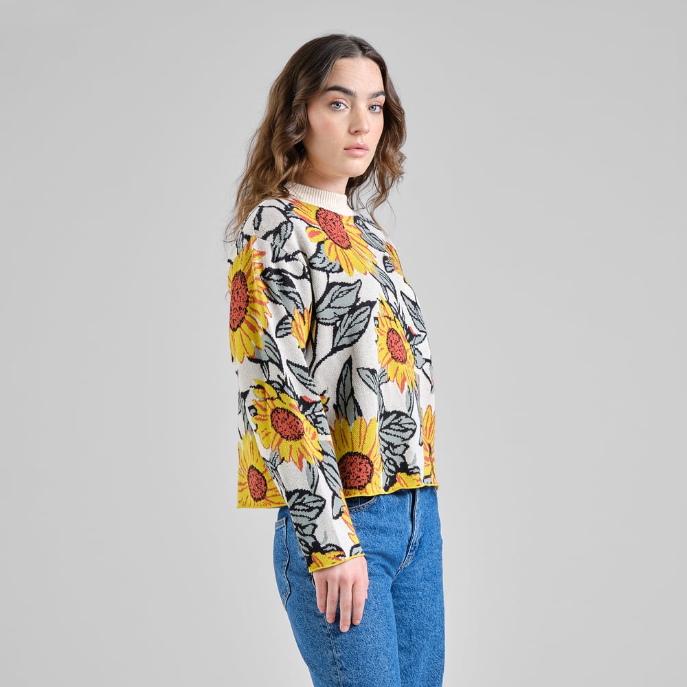 Sweater Limhamn Sunflower AOP Vanilla White