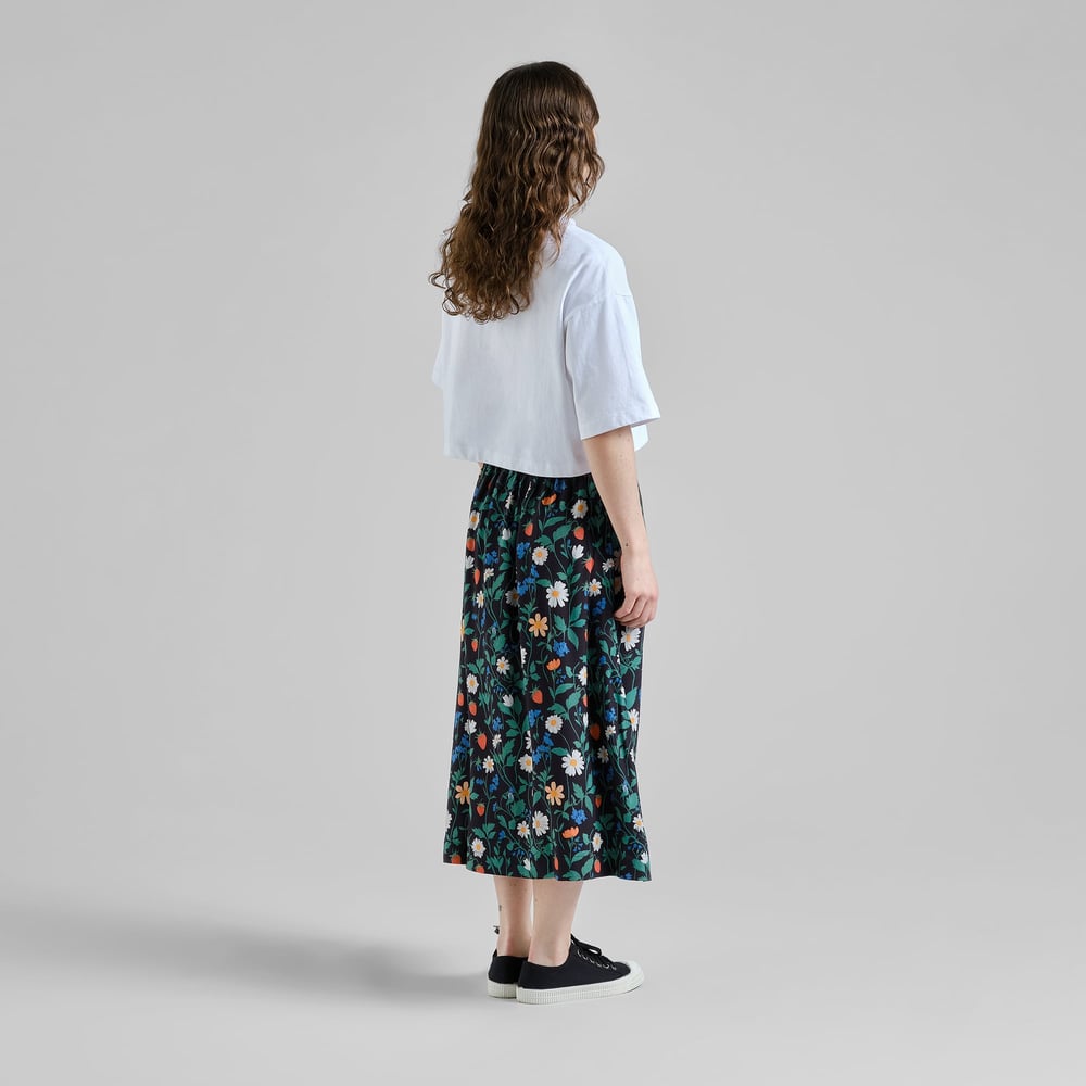 Skirt Viken Strawberry Field Black