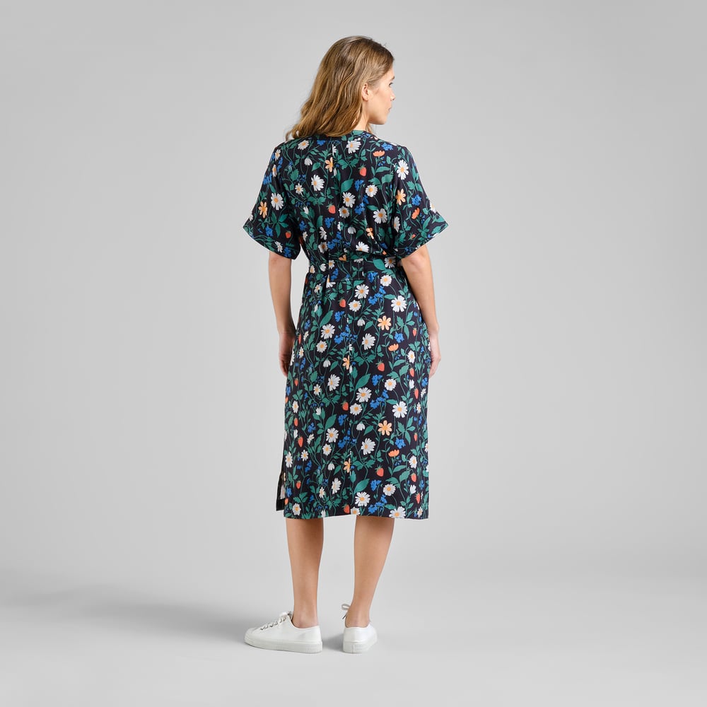 Dress Kallvik Strawberry Field Black