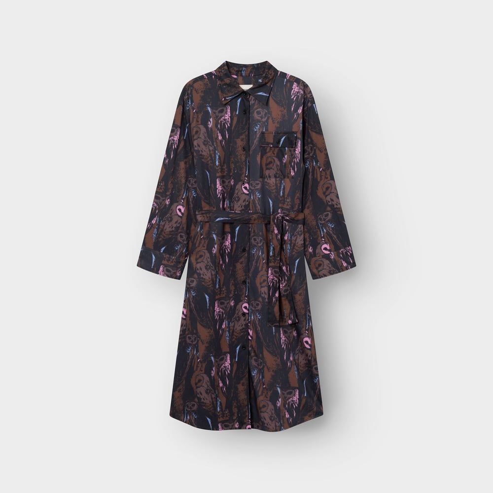 The Kvilla Shirt Dress in the Owls Multi Color print, photographed from the front against a studio background.