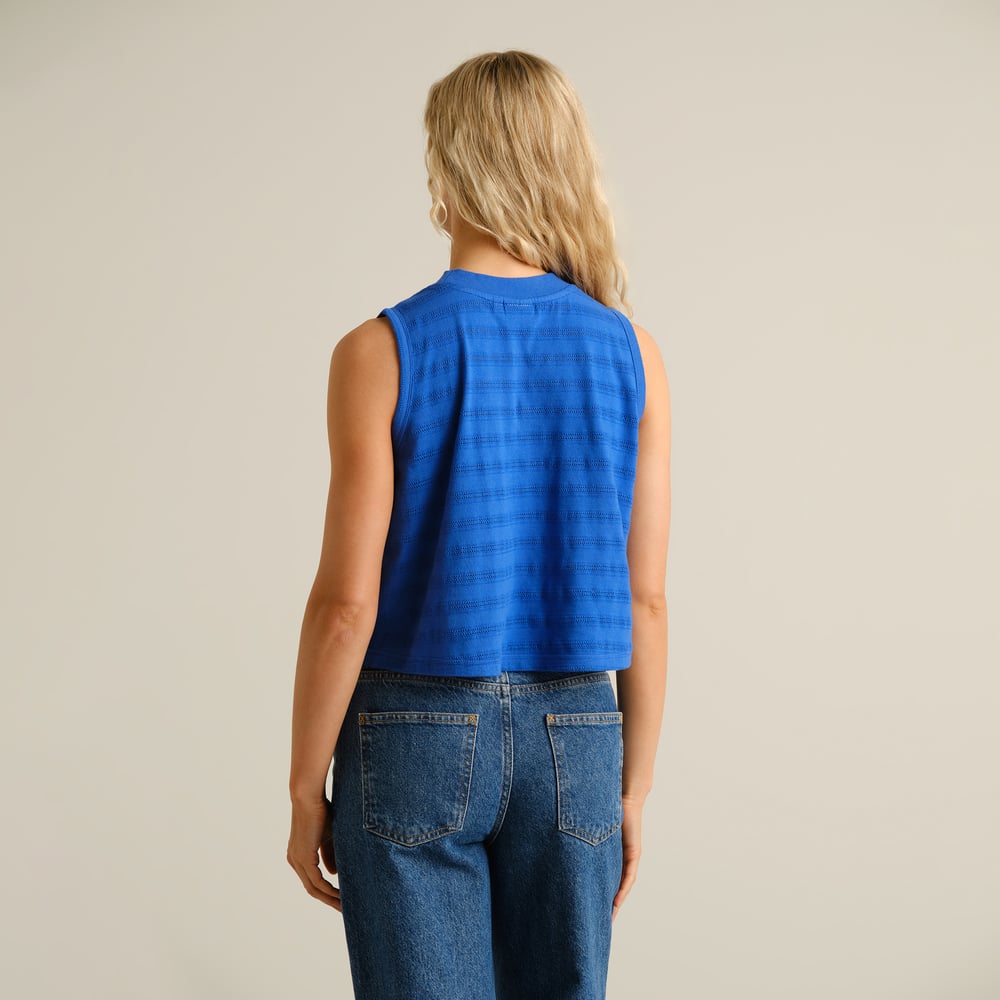 Top Namsos Lace Dazzling Blue