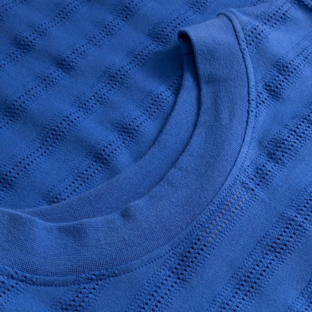 Top Namsos Lace Dazzling Blue