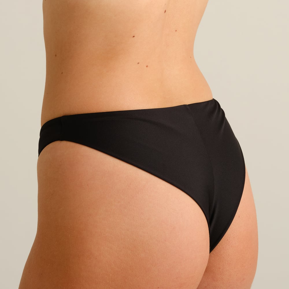 Bikini Bottom Finja Black