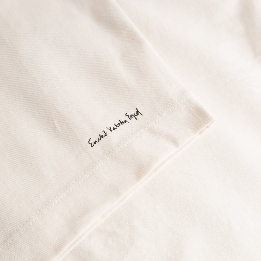 T-shirt Vadstena Black Ink Cat Off-White