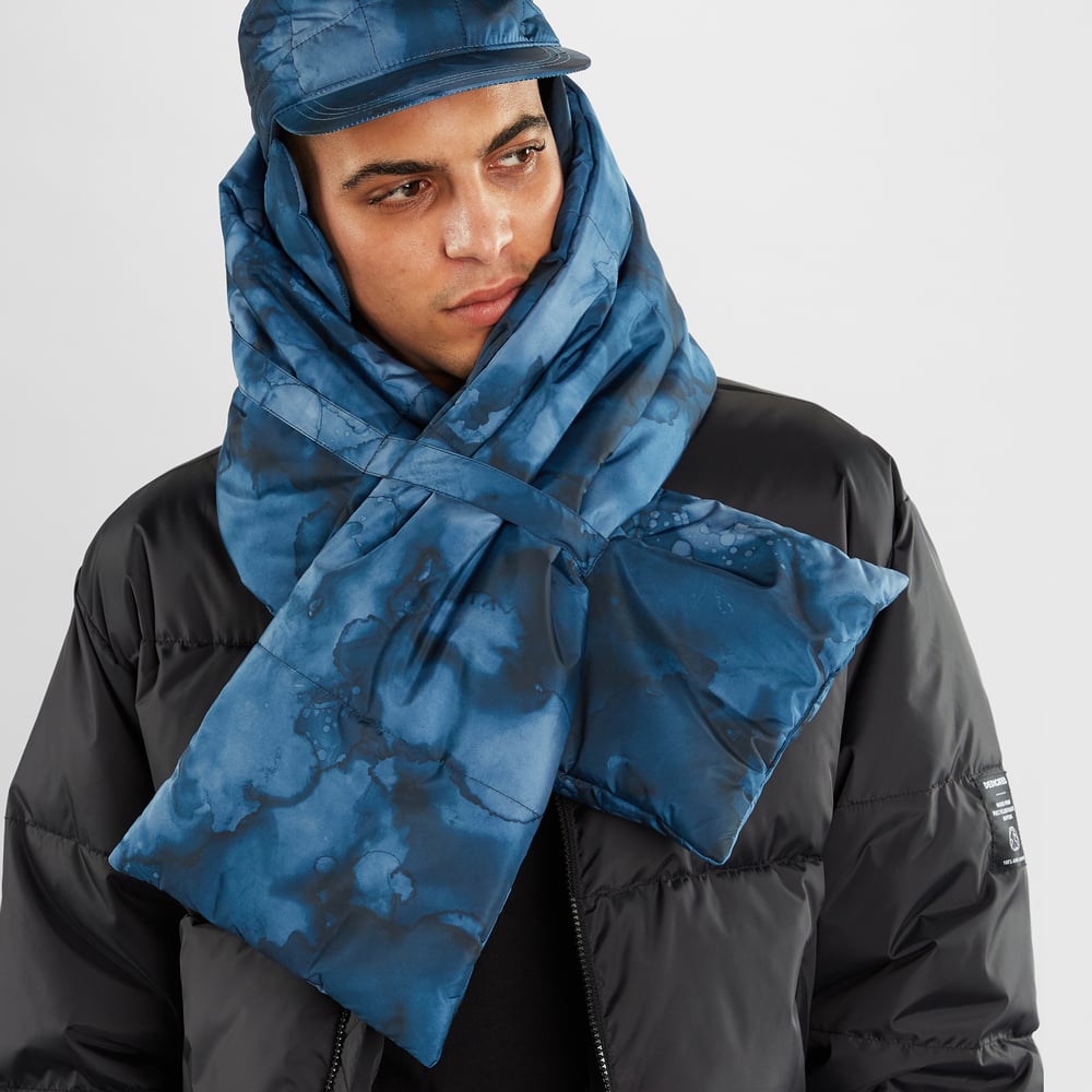 Puffer Scarf Pajala Abstract Ink Blue