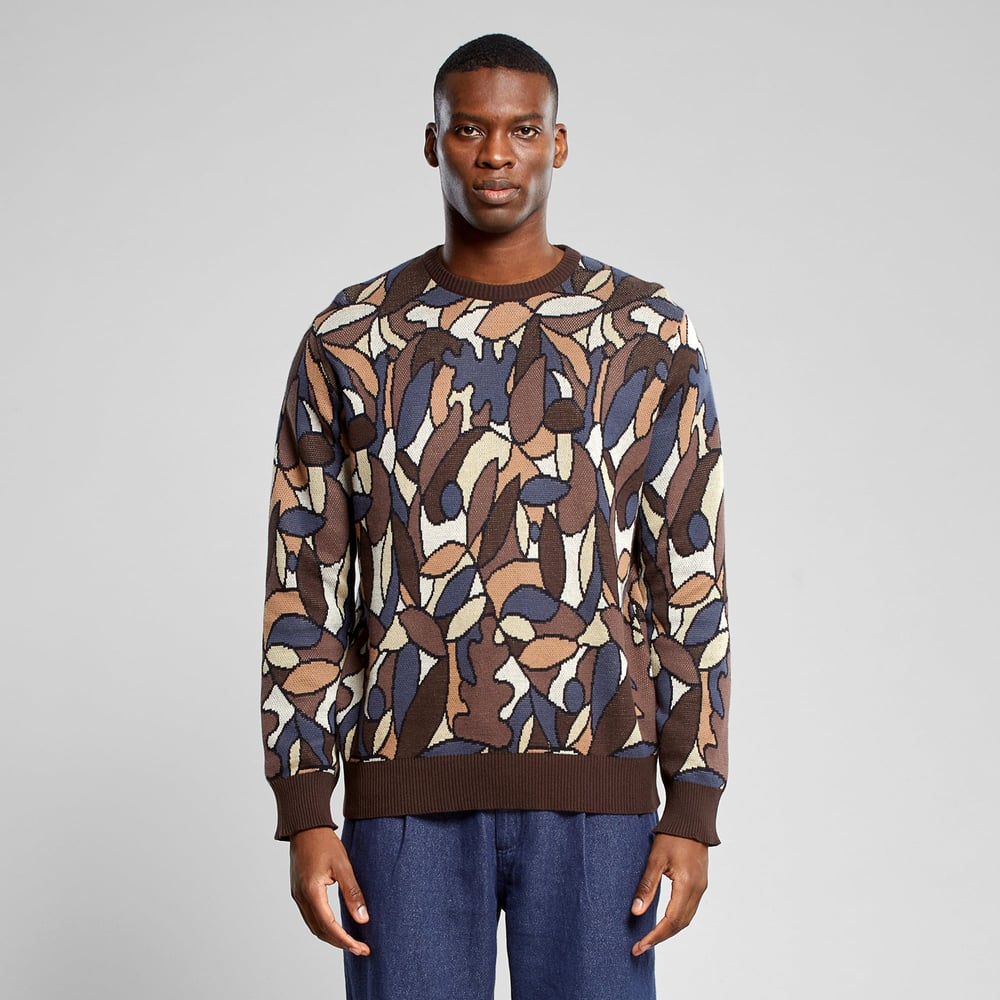 Sweater Mora Forest Leaves Coffee Brown