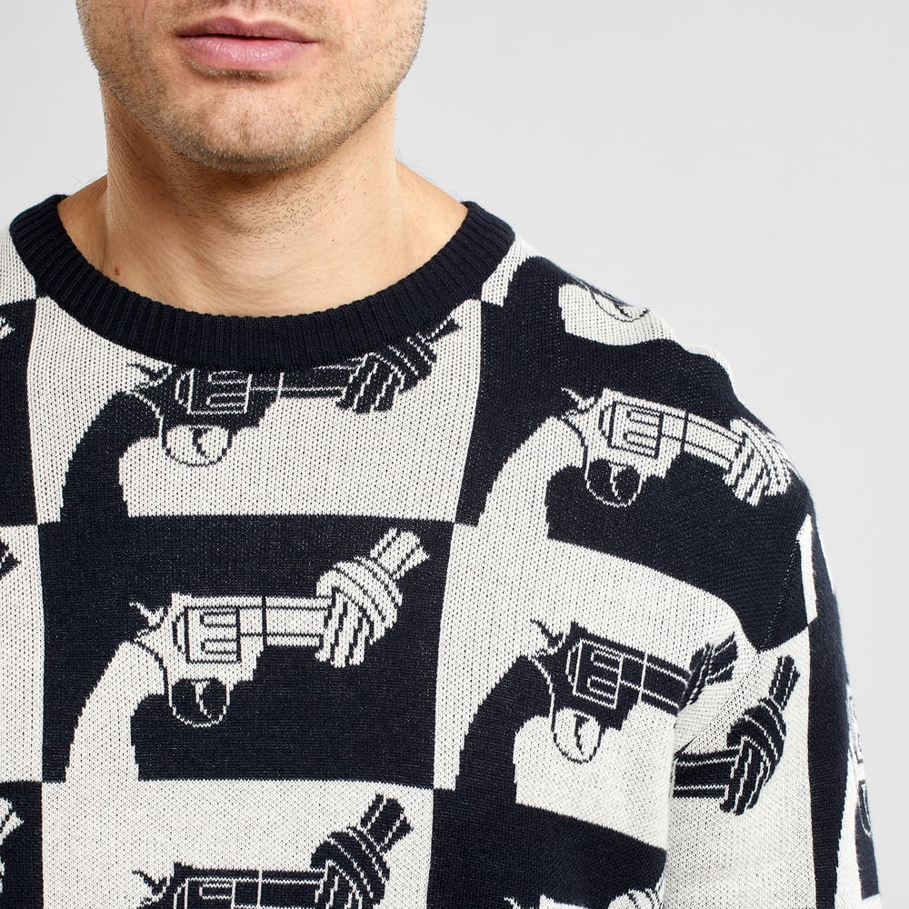 Sweater Mora The Knotted Gun Black