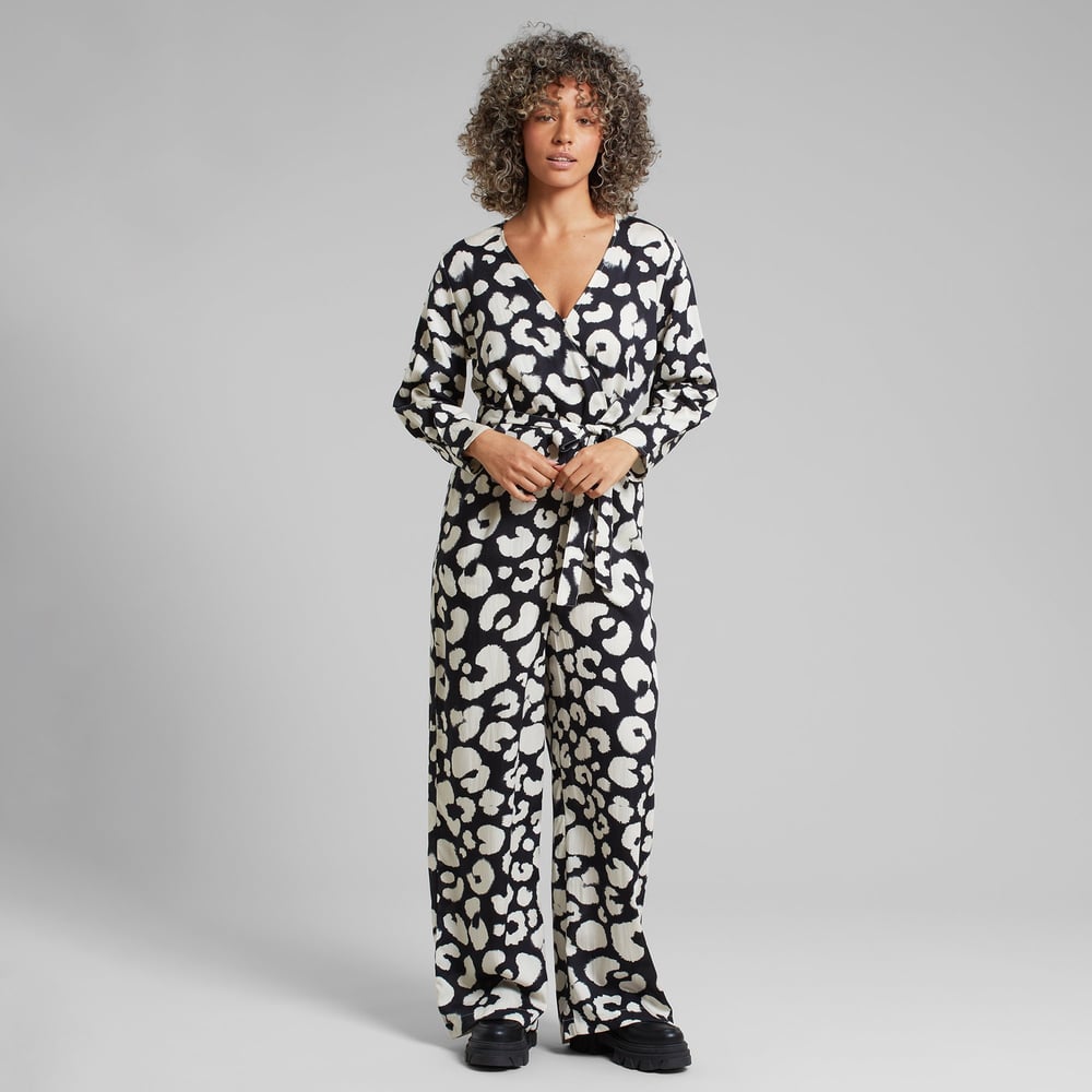 Wrap Jumpsuit Farsta Painted Leopard Black