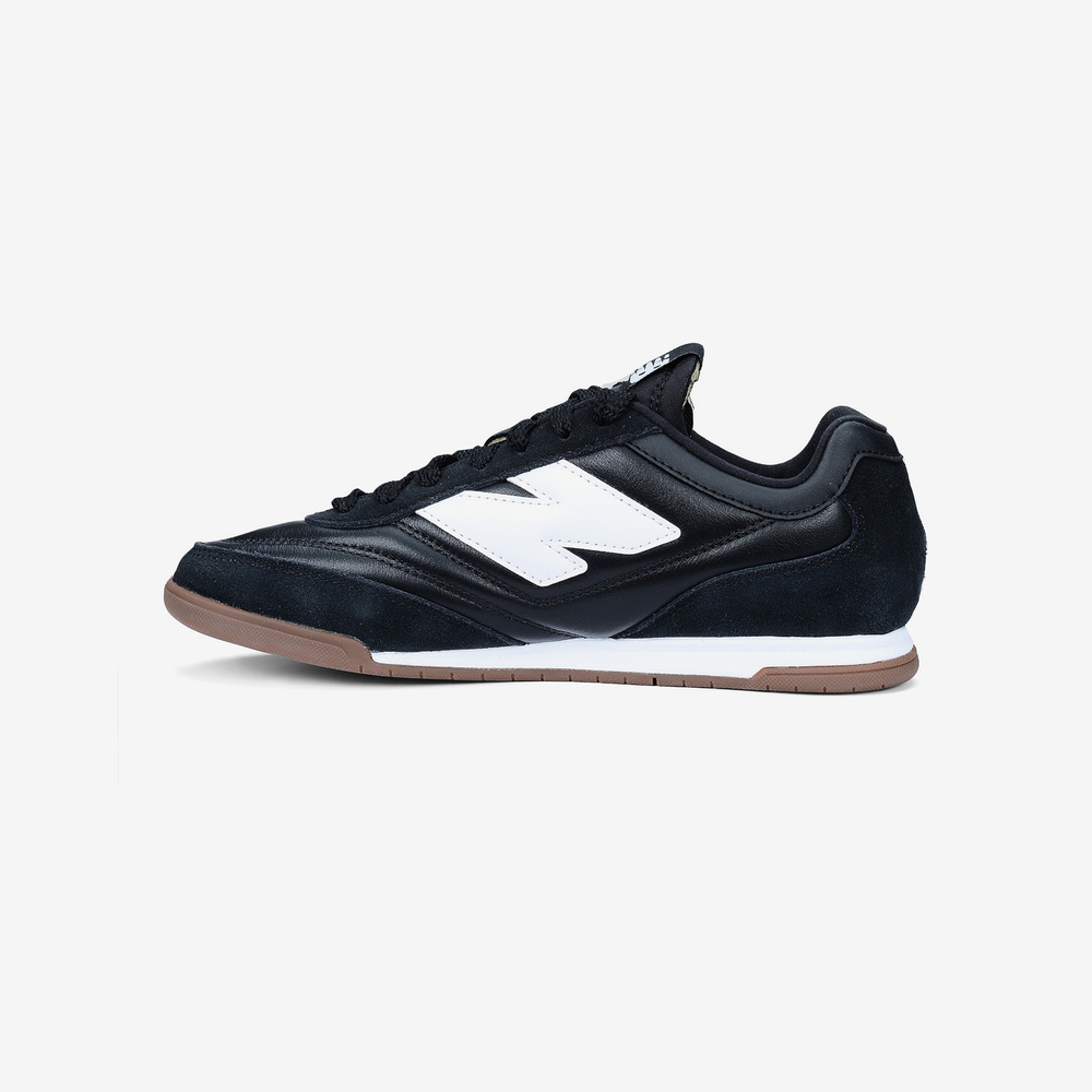 RC42 Black