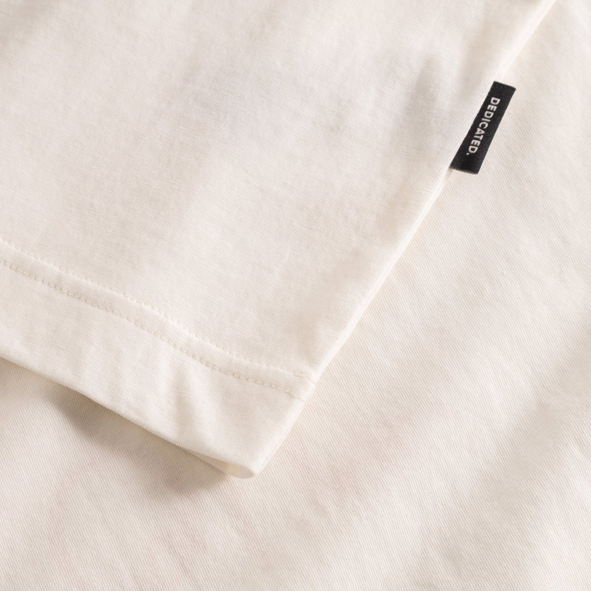 T-shirt Vadstena Slow Down Off White