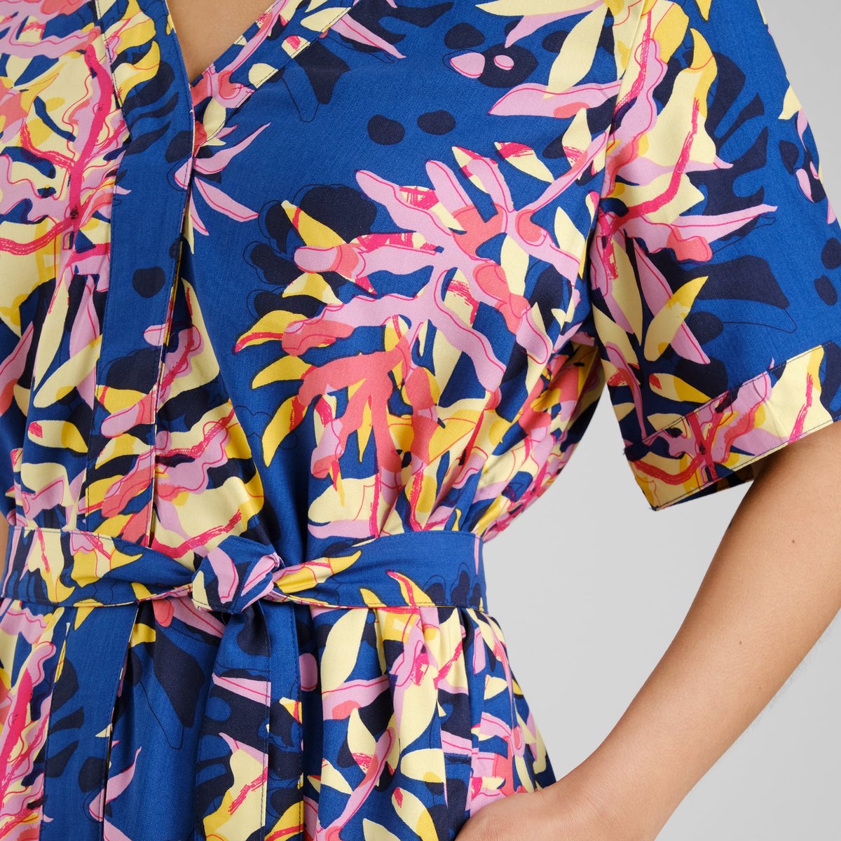 Dress Kallvik Tropical Collage Multi Color