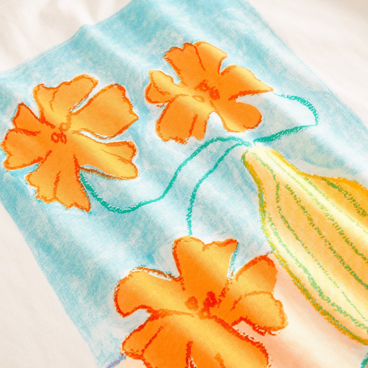 T-shirt Vadstena Flower Vase Off-White