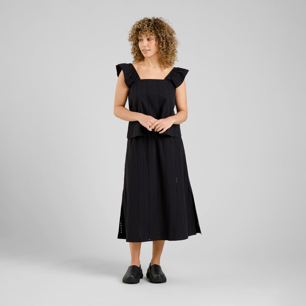 Skirt Viken Schiffli Black