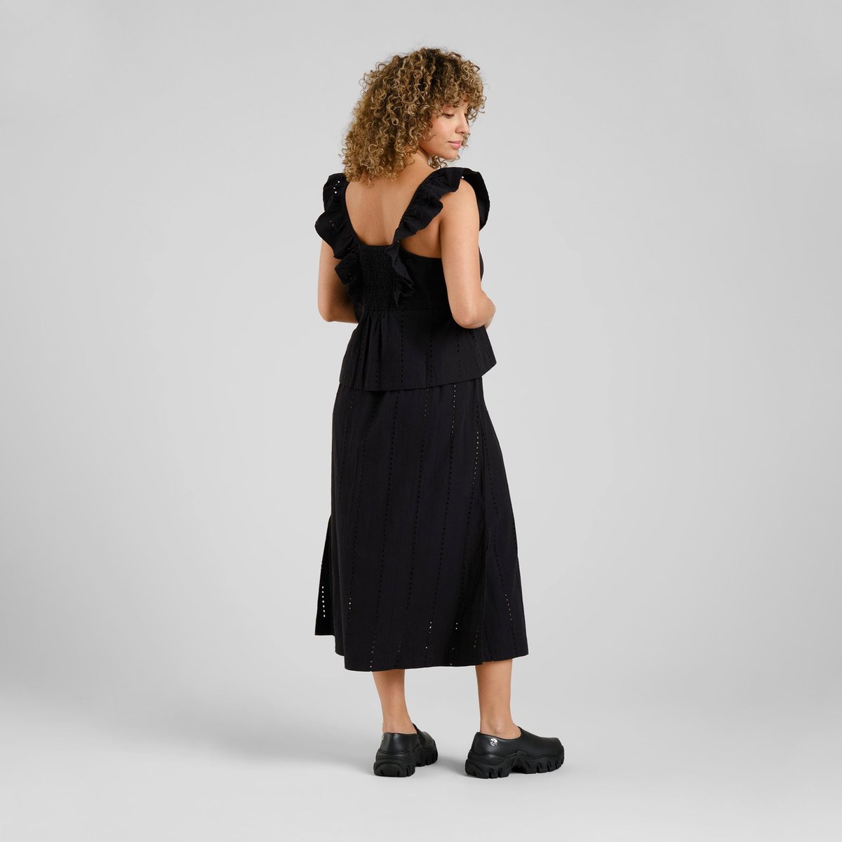 Skirt Viken Schiffli Black