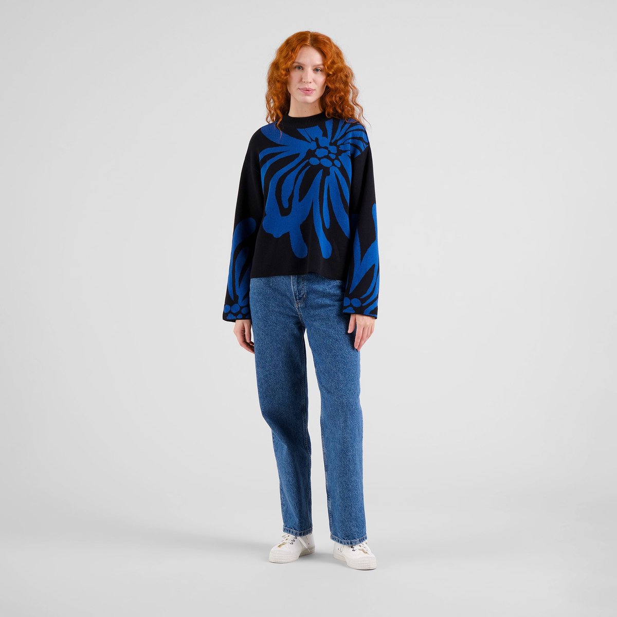 Sweater Limhamn Big Flower Blue