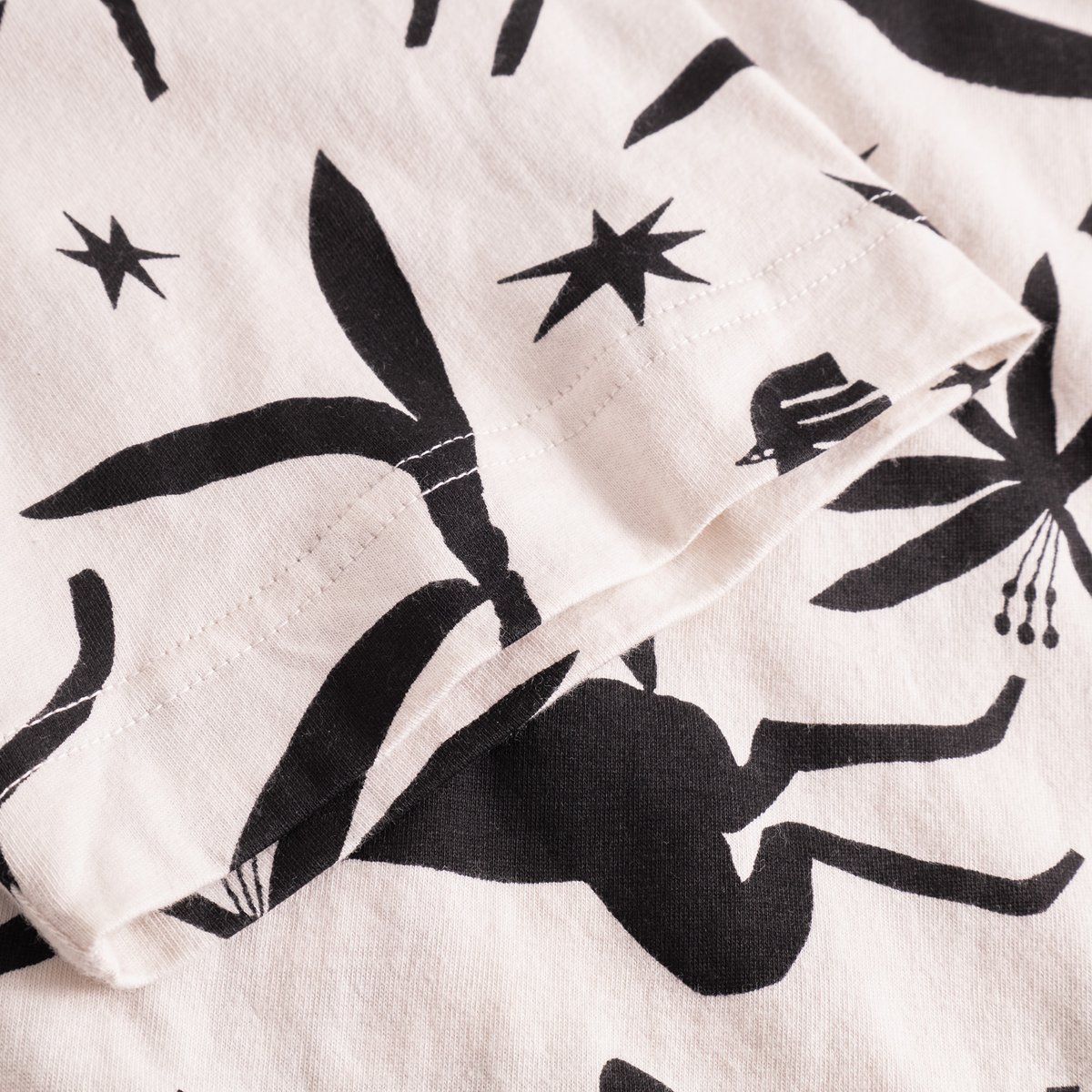 T-shirt Vadstena Papercut Horses Oat White