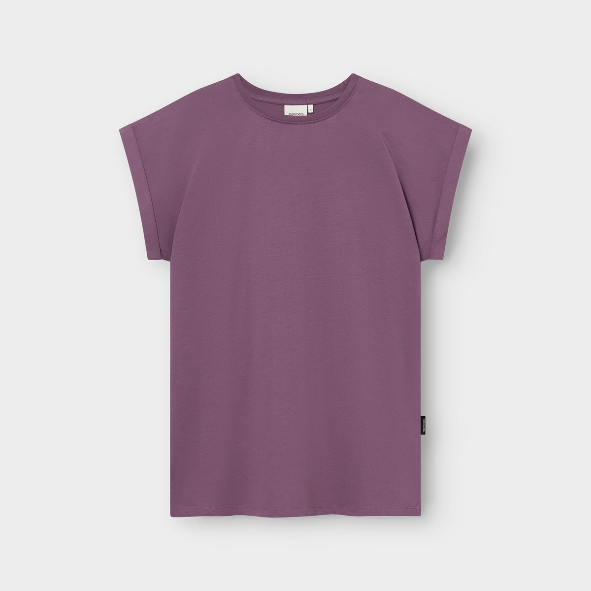The women's Visby Base t-shirt in Berry Purple, laid flat to show off its folded sleeves and slim silhouette.