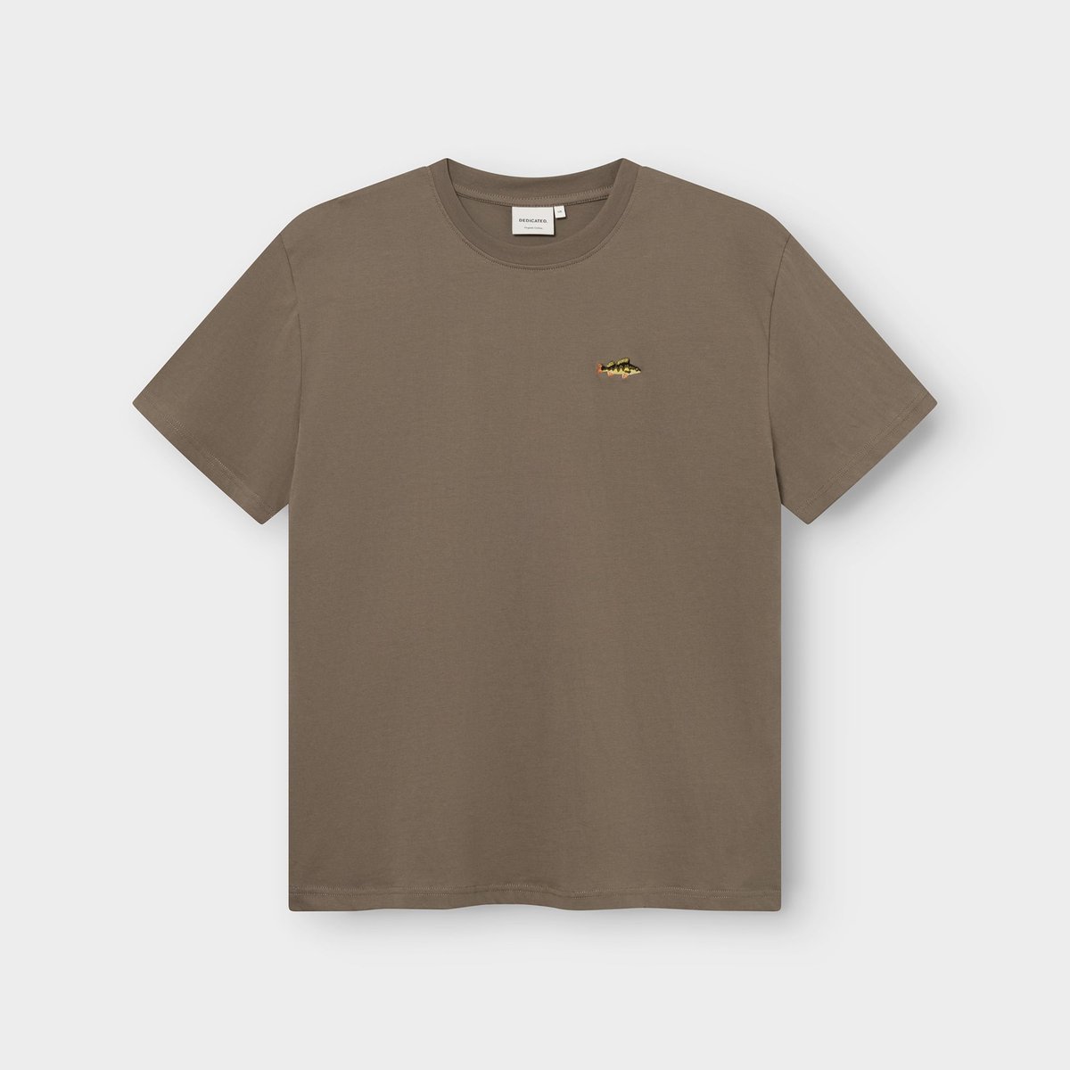 Front view of the Stockholm t-shirt in Bungee Green, featuring a small embroidered perch on the left chest.