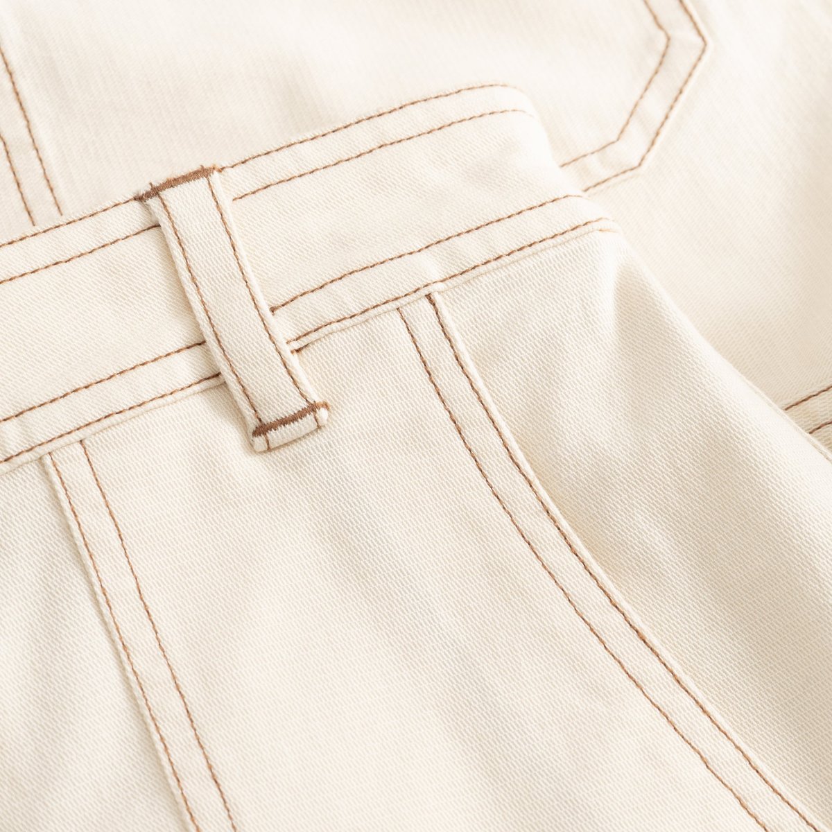 Shorts Vedum Egg White