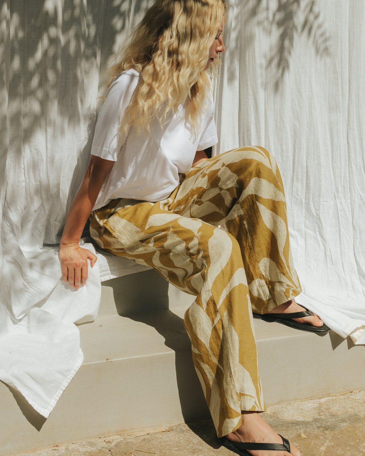 Pants Lansa Linen Abstract Leaf Bronze Yellow