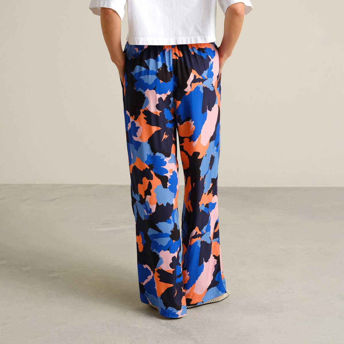 Pants Ale Cornflower