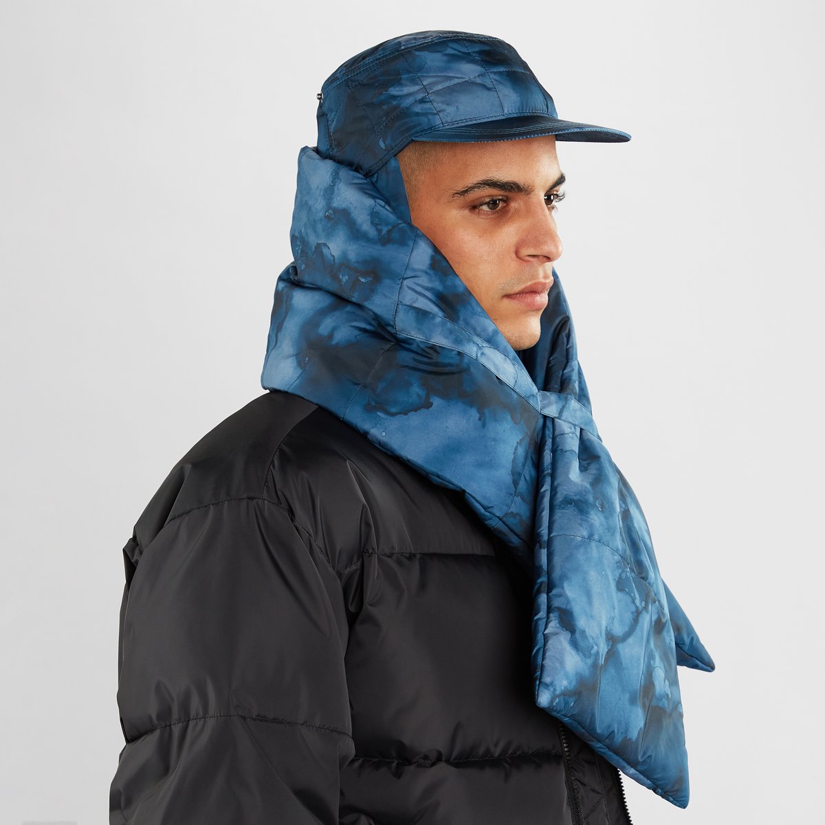 Puffer Scarf Pajala Abstract Ink Blue