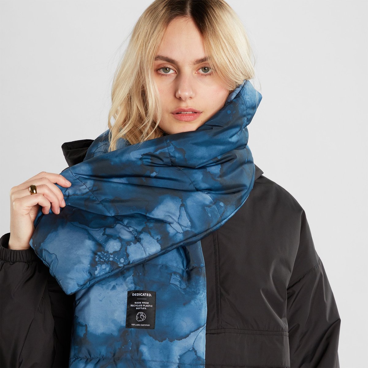 Puffer Scarf Pajala Abstract Ink Blue
