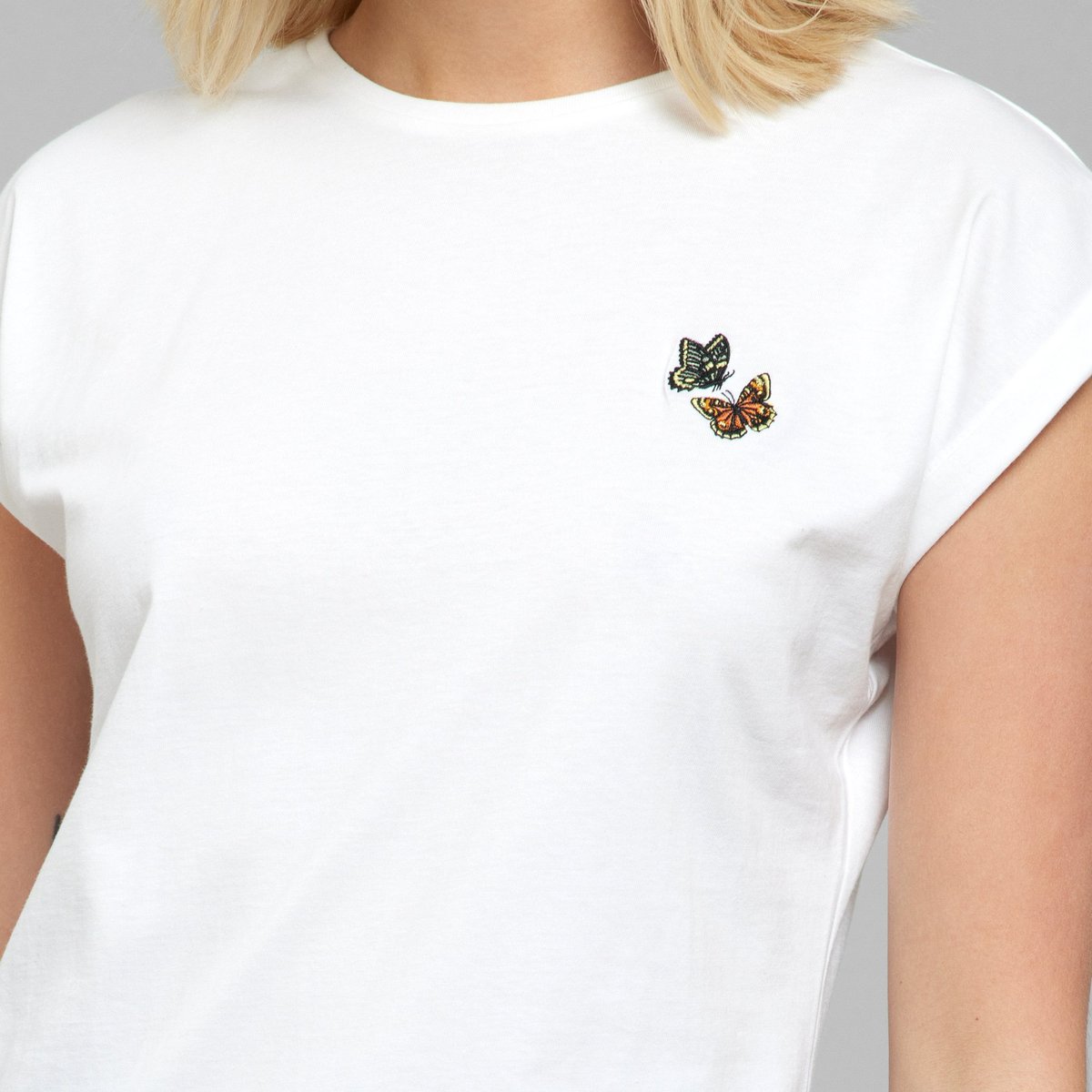 T-shirt Visby Flying Butterflies White