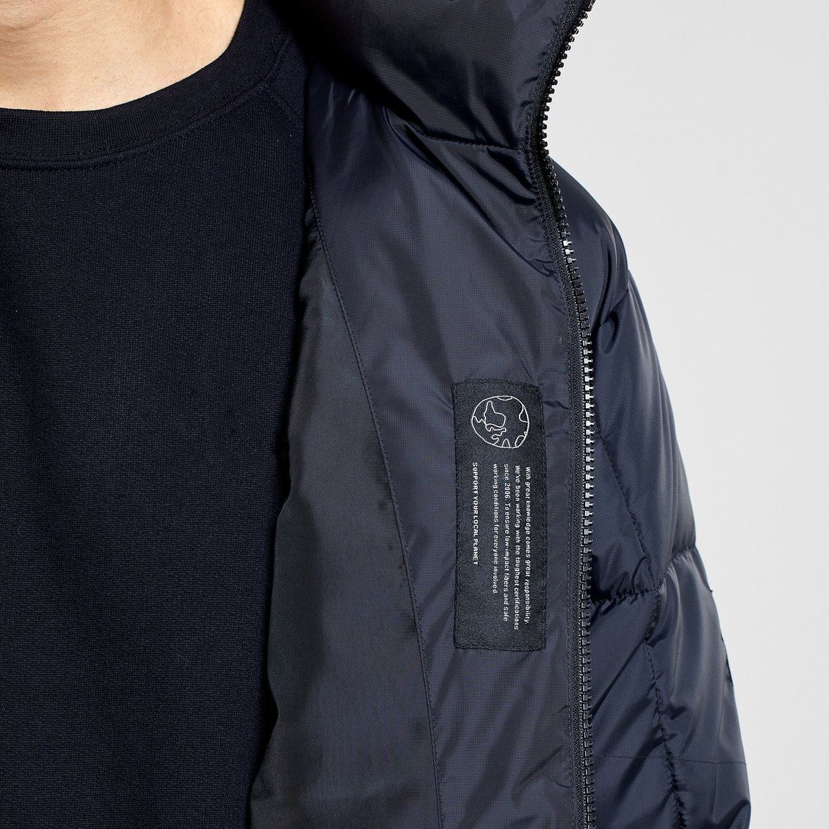 Puffer Sorsele Square Quilt Black