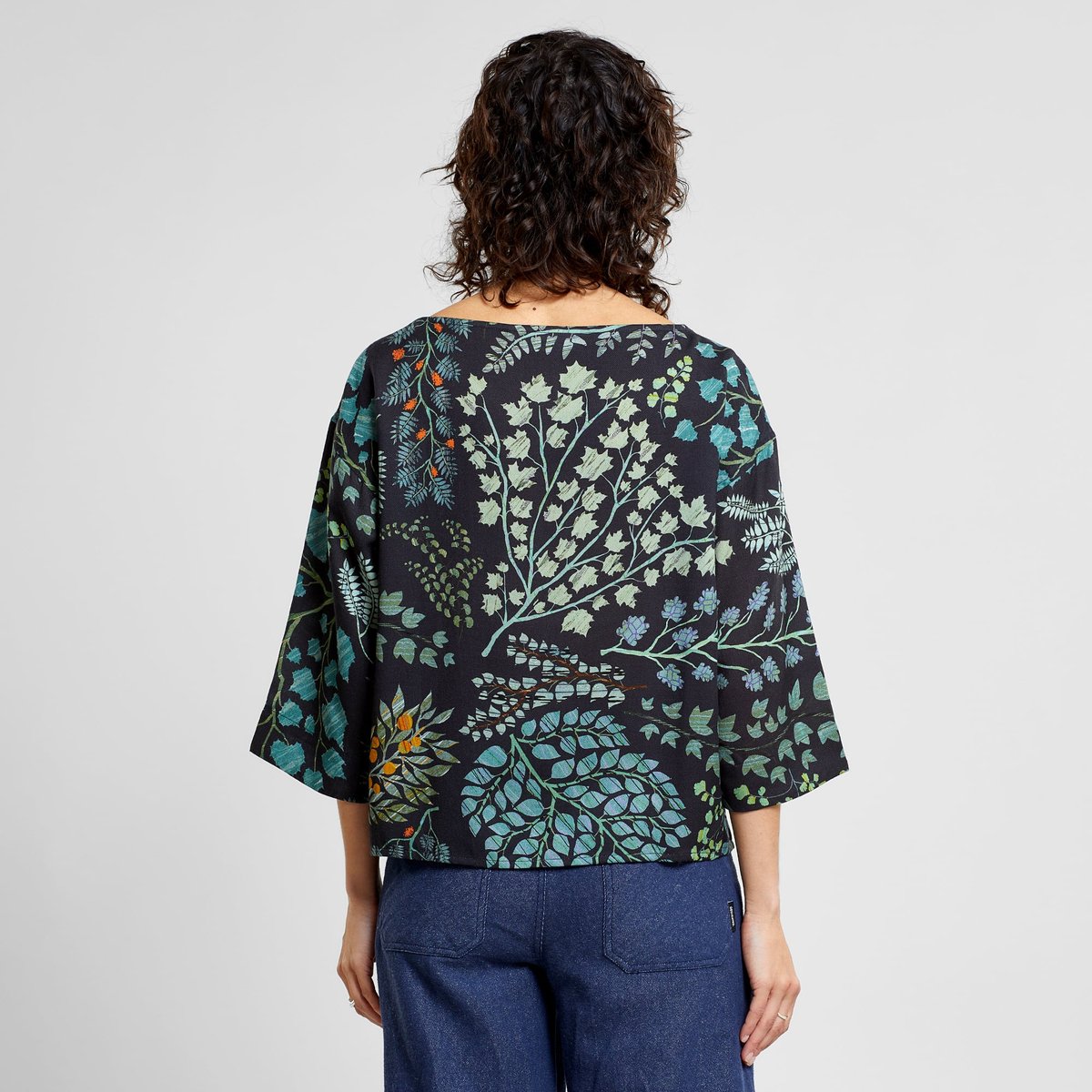 Top Vellinge Botanical Quilt Black