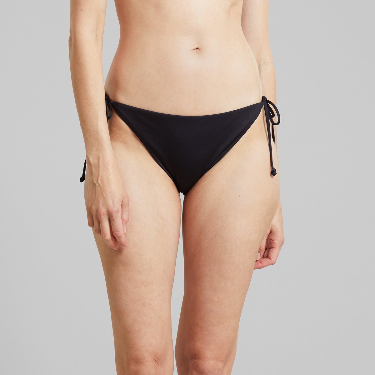Bikini Bottom Gopa Black
