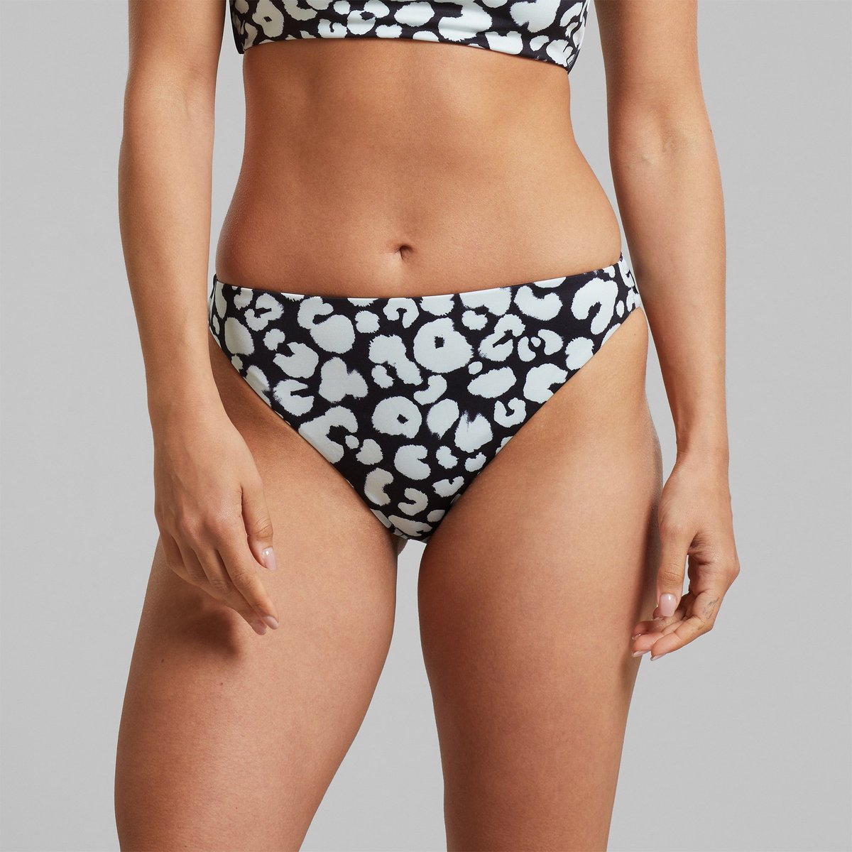 Bikini Bottoms Sanda Painted Leopard Black