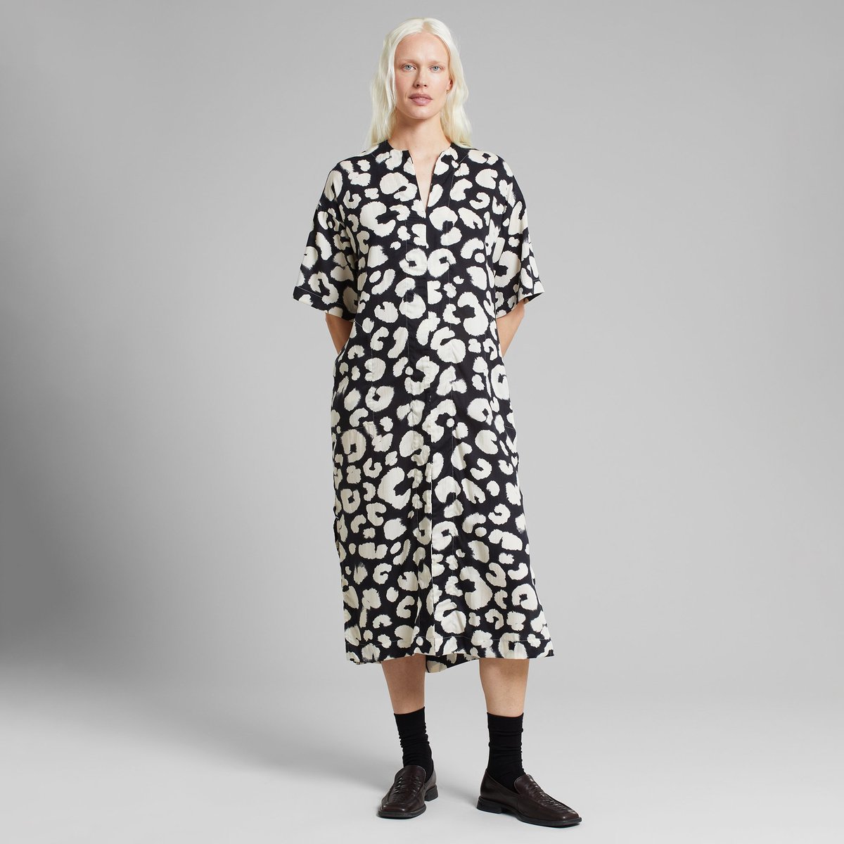 Kaftan Skillinge Painted Leopard Black