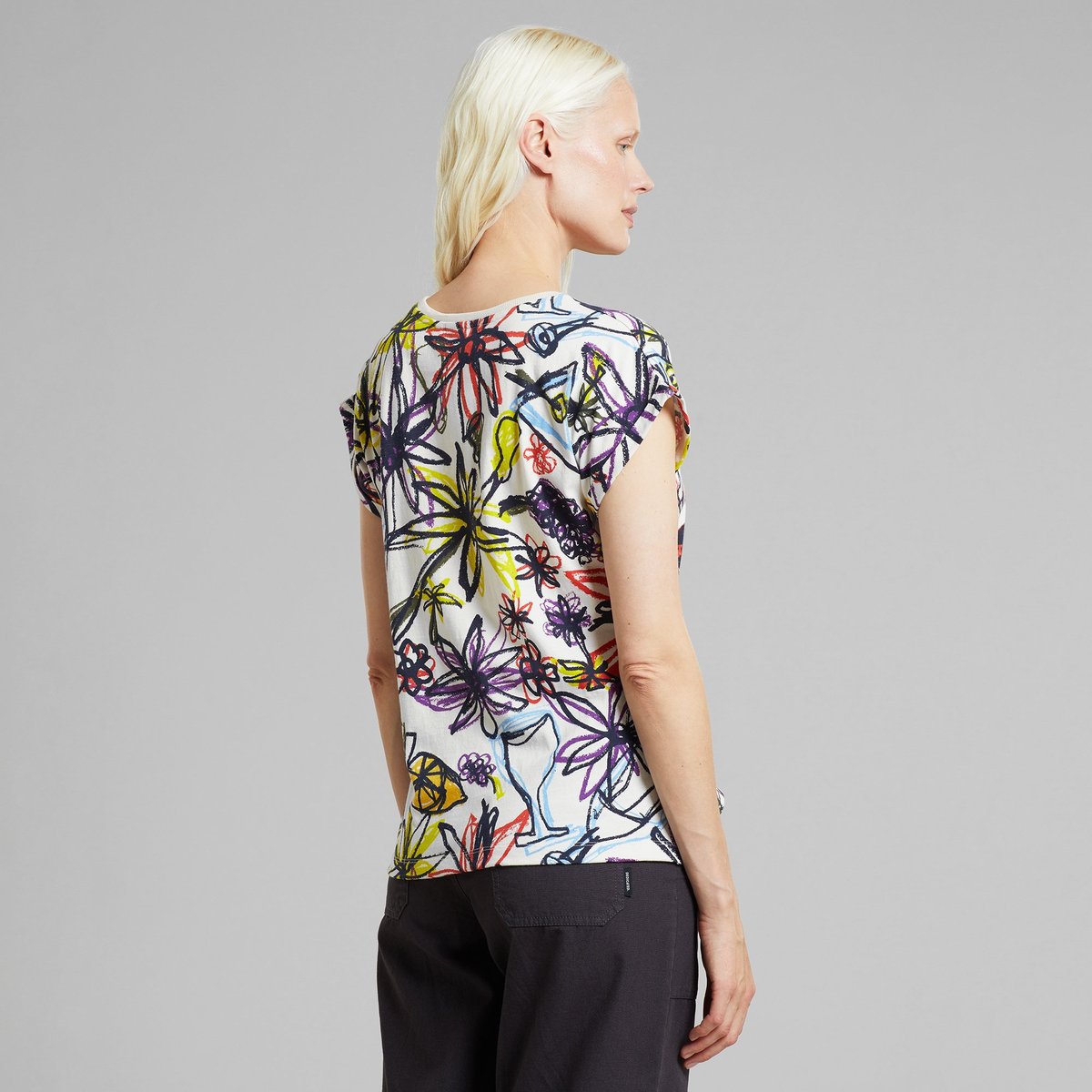 T-shirt Visby Paradise Sketch AOP Oat White