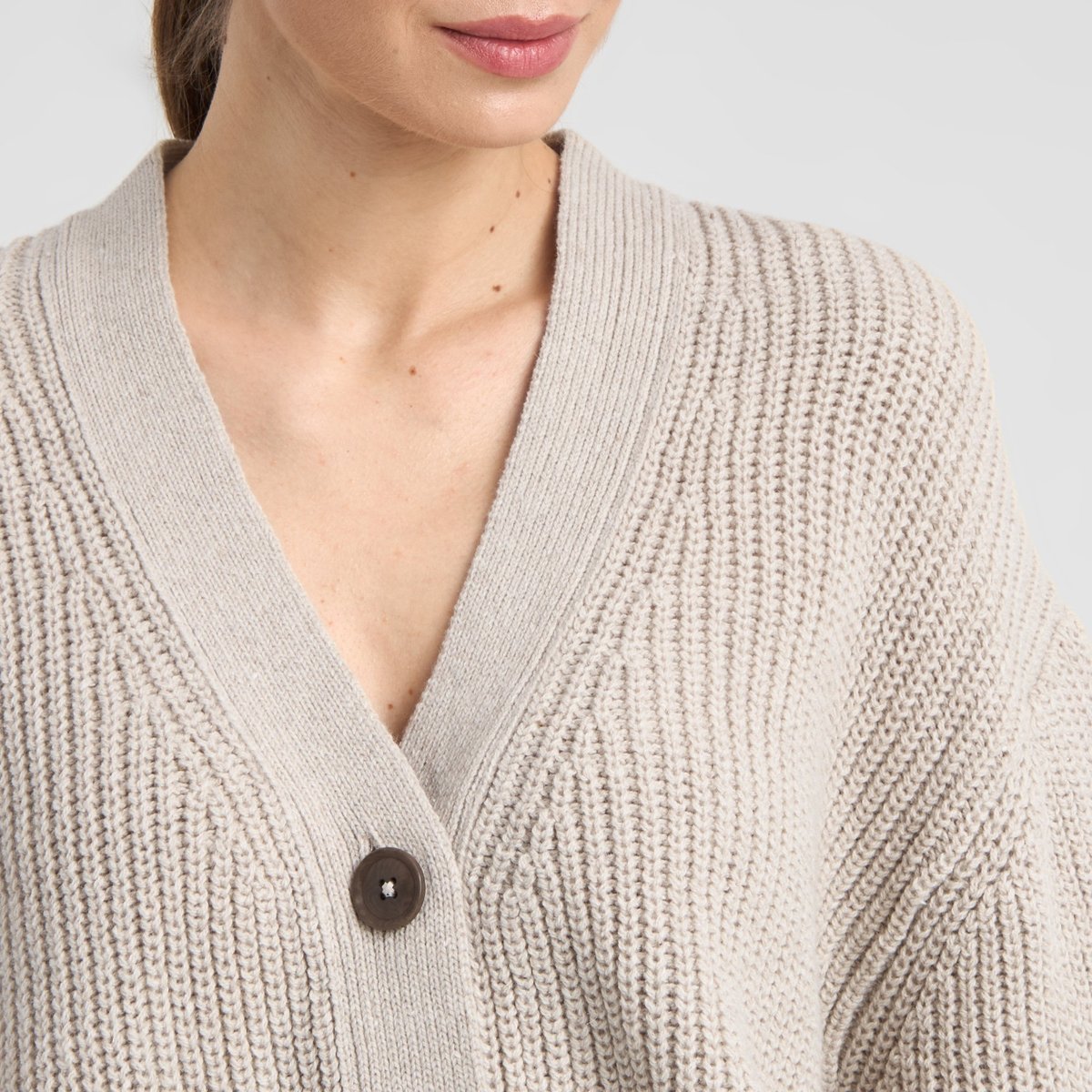 Cardigan Kanan Pearl White