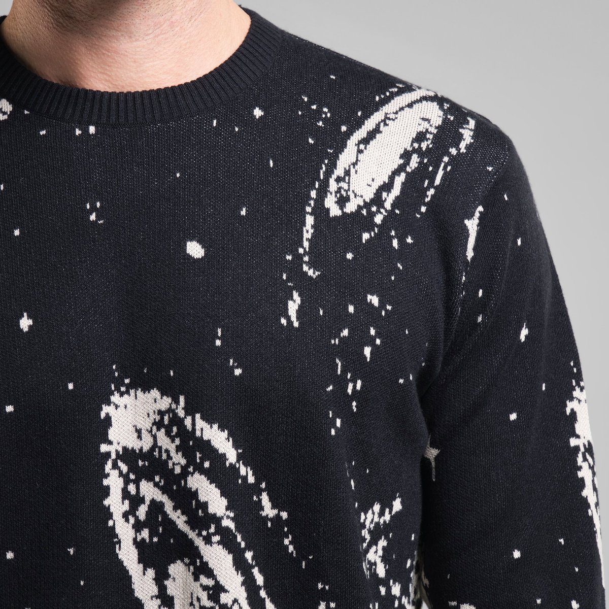 Sweater Mora Galaxy Black