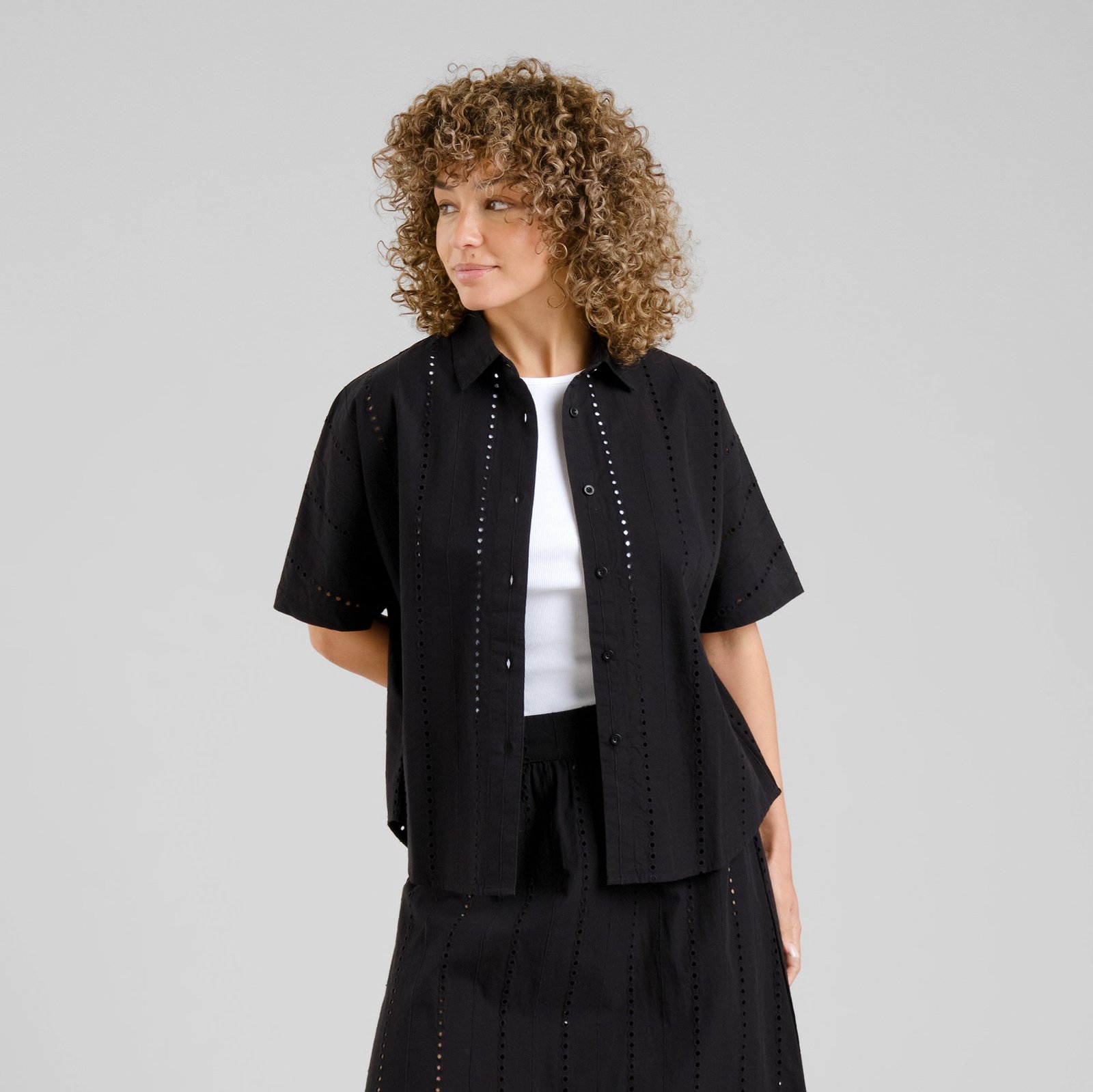 Shirt Alsvik Schiffli Black