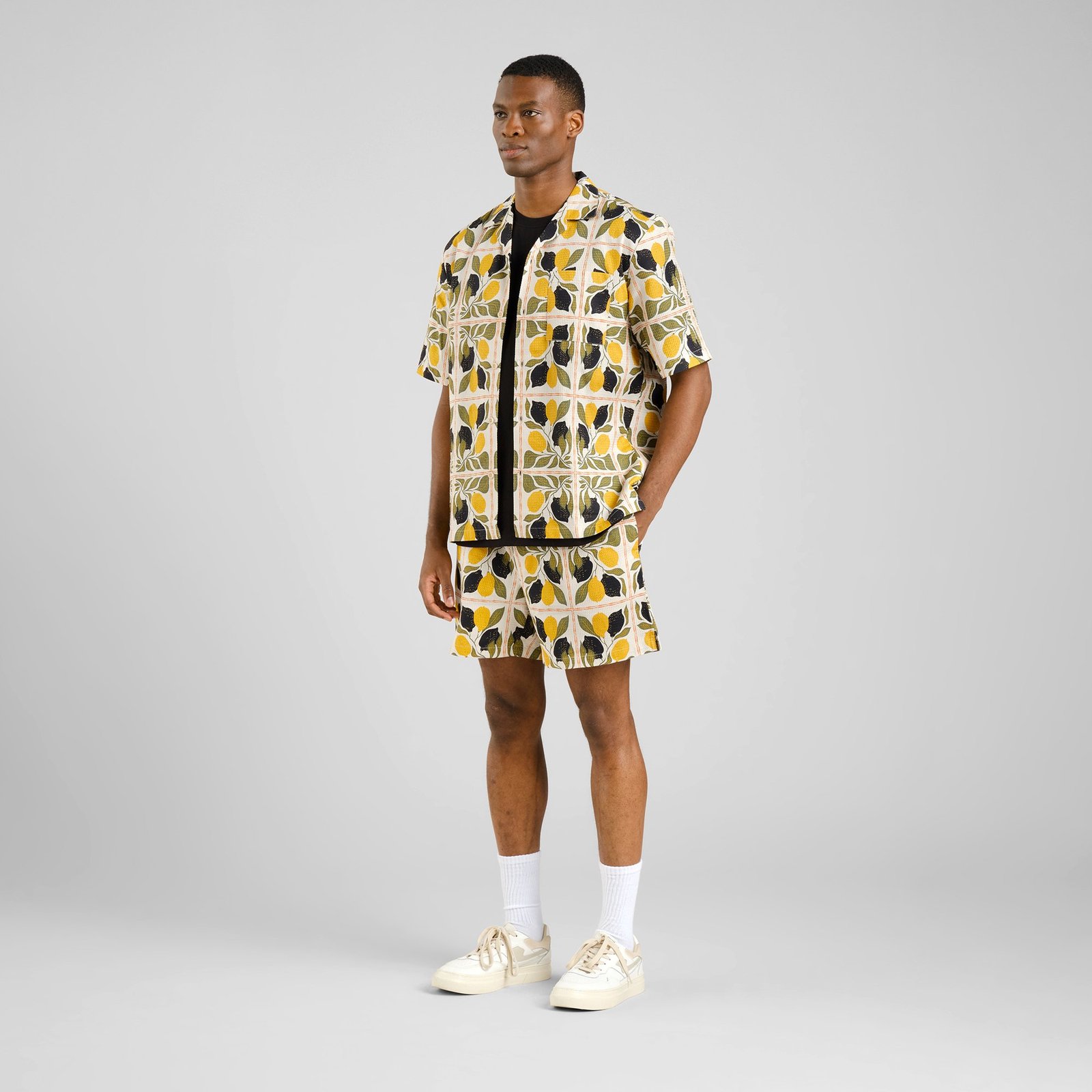 Shorts Essingen Lemon Tiles Oat White