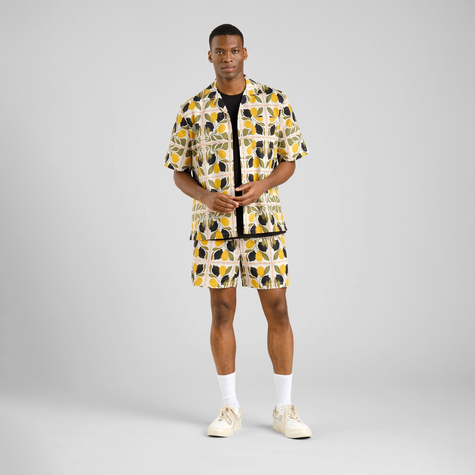 Shorts Essingen Lemon Tiles Oat White