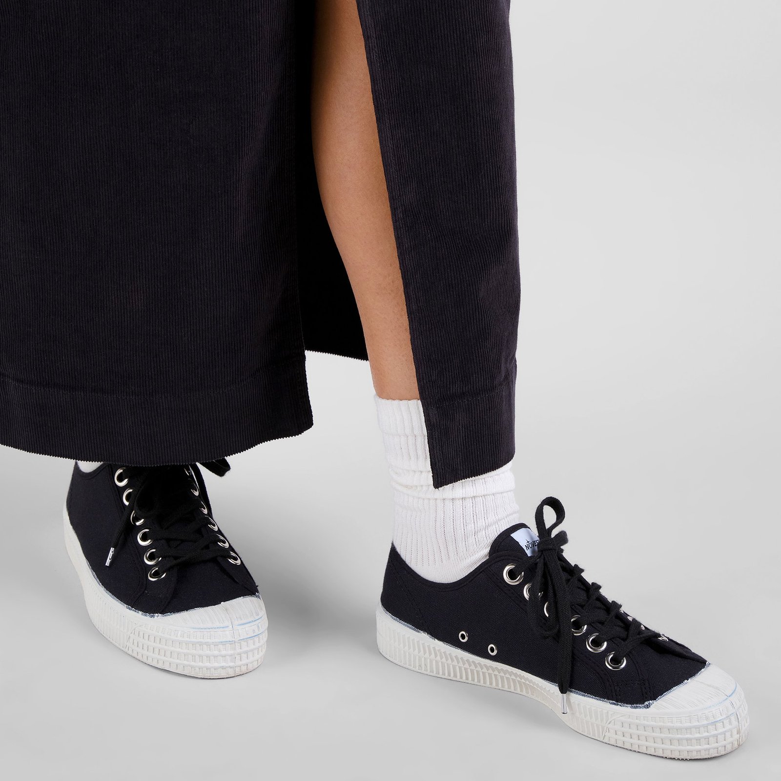 Skirt Finsta Corduroy Black